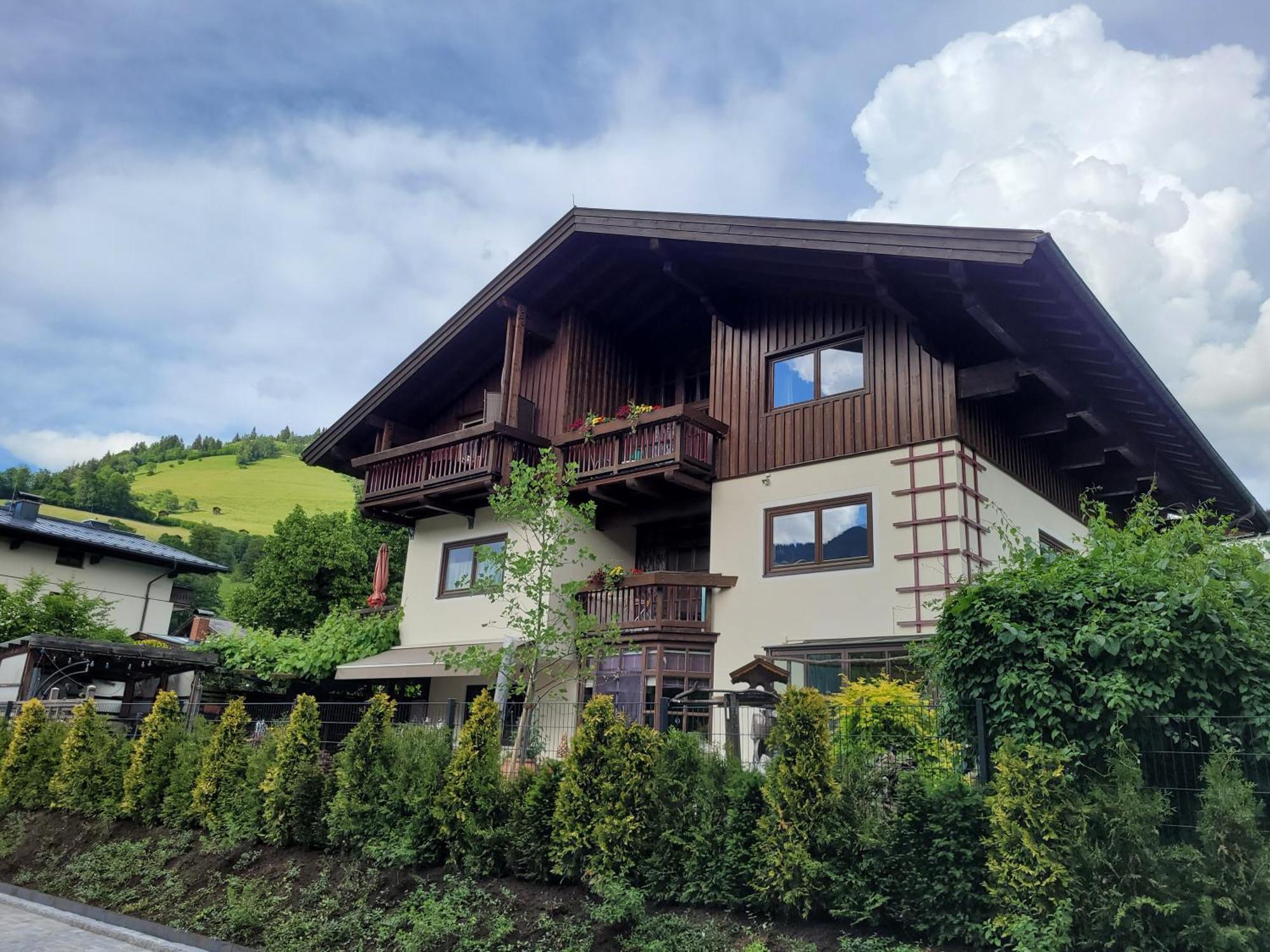 Appartementhaus Hollaus Цел ам Зее Екстериор снимка